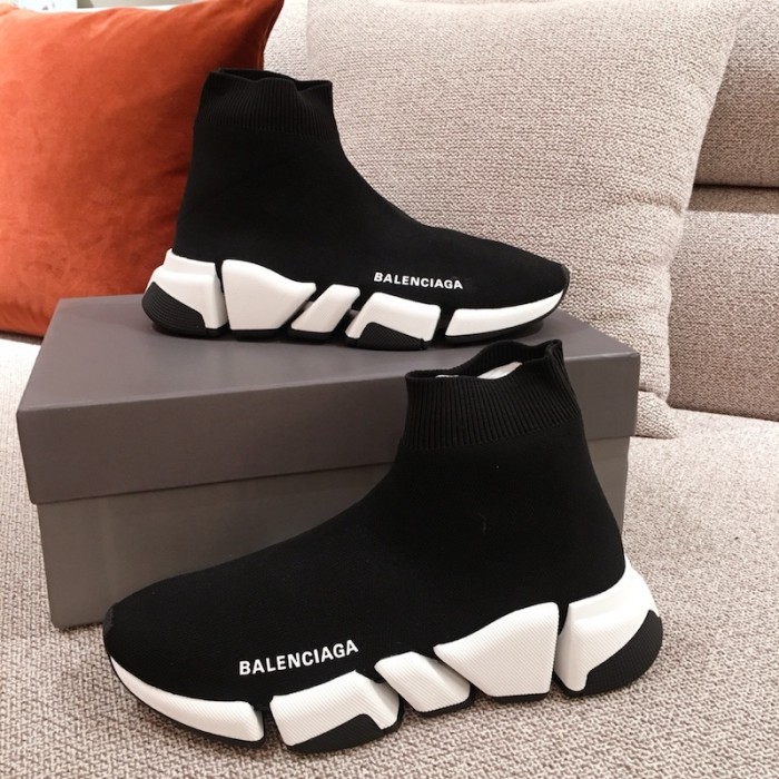 Ba*len*cia*ga speed clear sole sneakers black / white