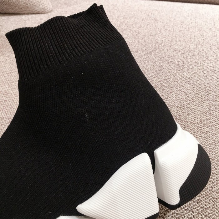 Ba*len*cia*ga speed clear sole sneakers black / white