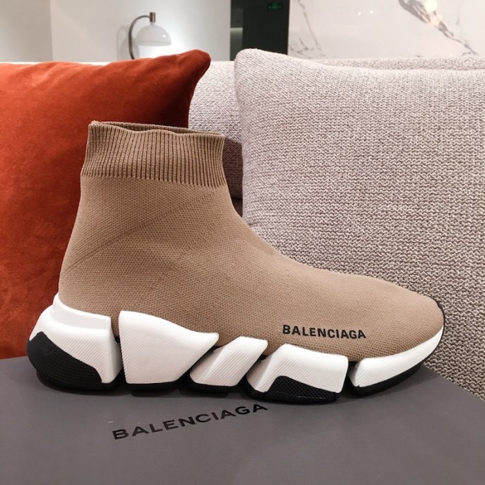 Ba*len*cia*ga speed clear sole sneakers sand color