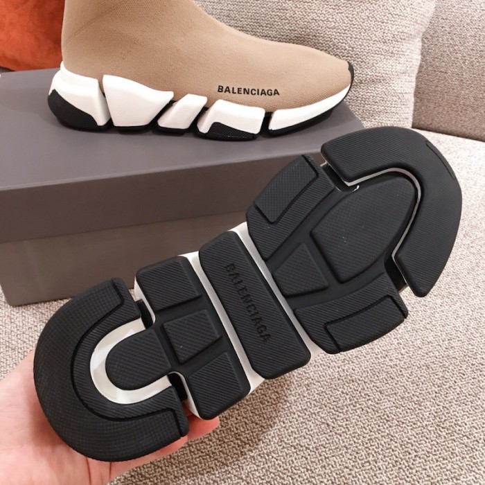 Ba*len*cia*ga speed clear sole sneakers sand color