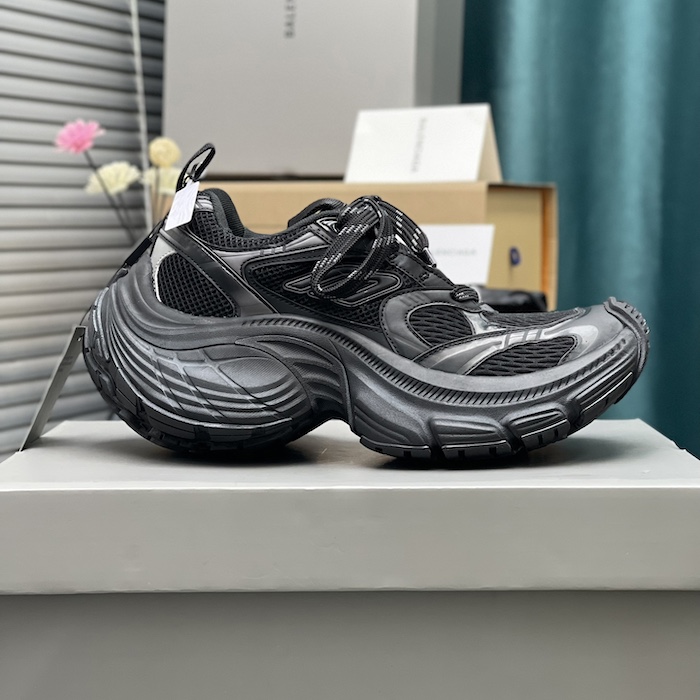 Ba*len*cia*ga 10xl sneaker in black