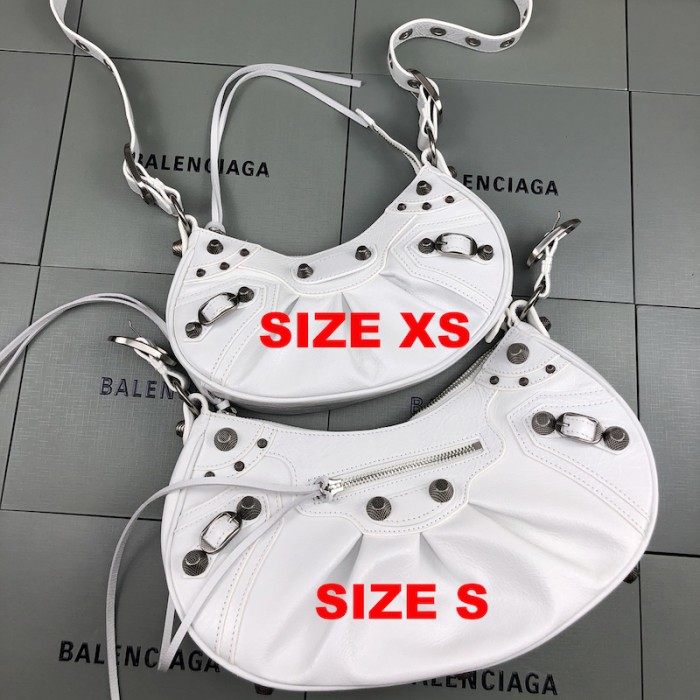 Ba*len*cia*ga women''s le cagole xs shoulder bag in white