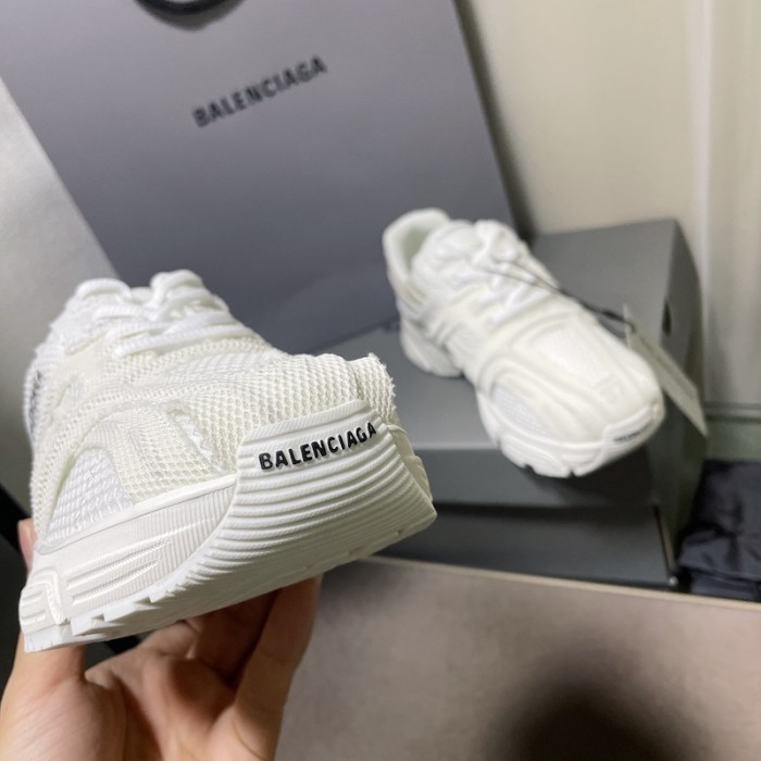 Ba*len*cia*ga phantom sneaker in white