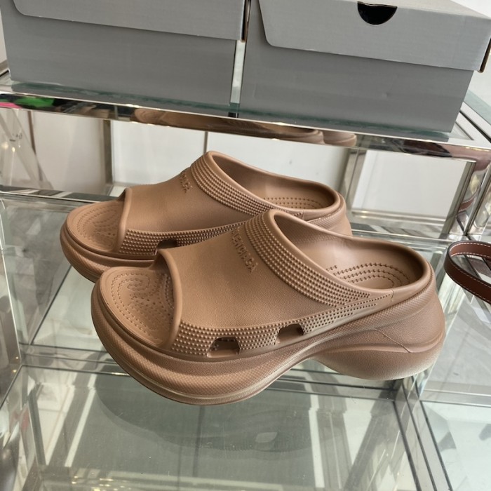 Ba*len*cia*ga pool crocs™ slide sandal in brown