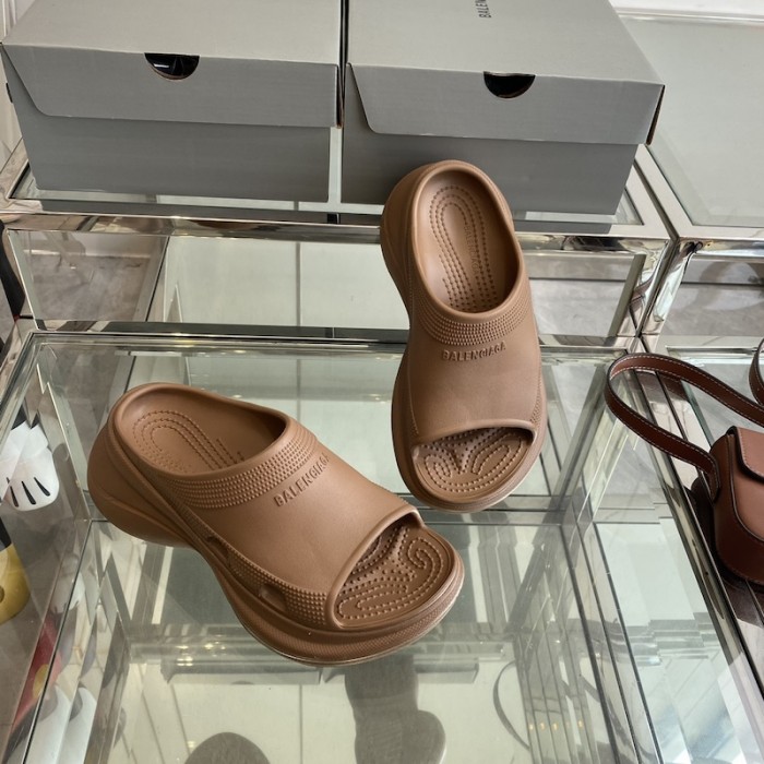 Ba*len*cia*ga pool crocs™ slide sandal in brown