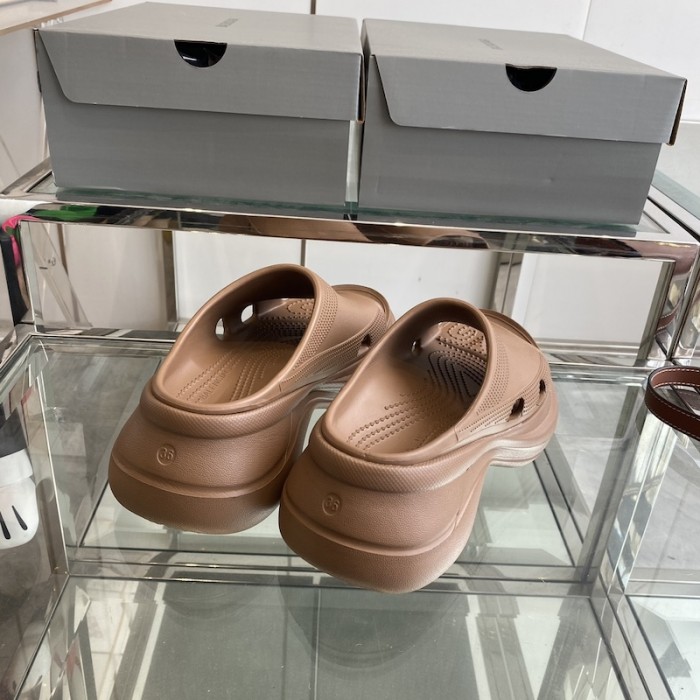 Ba*len*cia*ga pool crocs™ slide sandal in brown