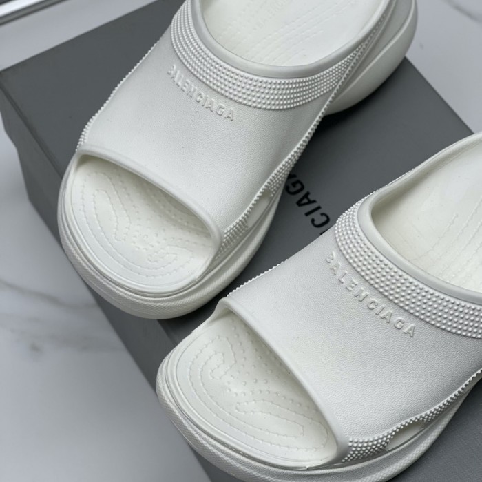 Ba*len*cia*ga pool crocs™ slide sandal in white