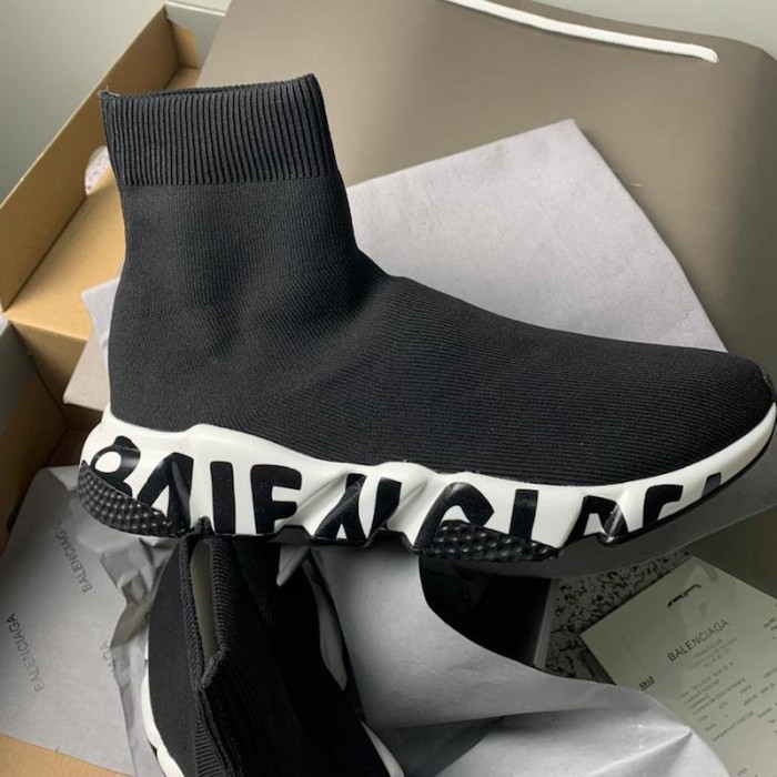 Ba*len*cia*ga speed sneakers graffiti black / white