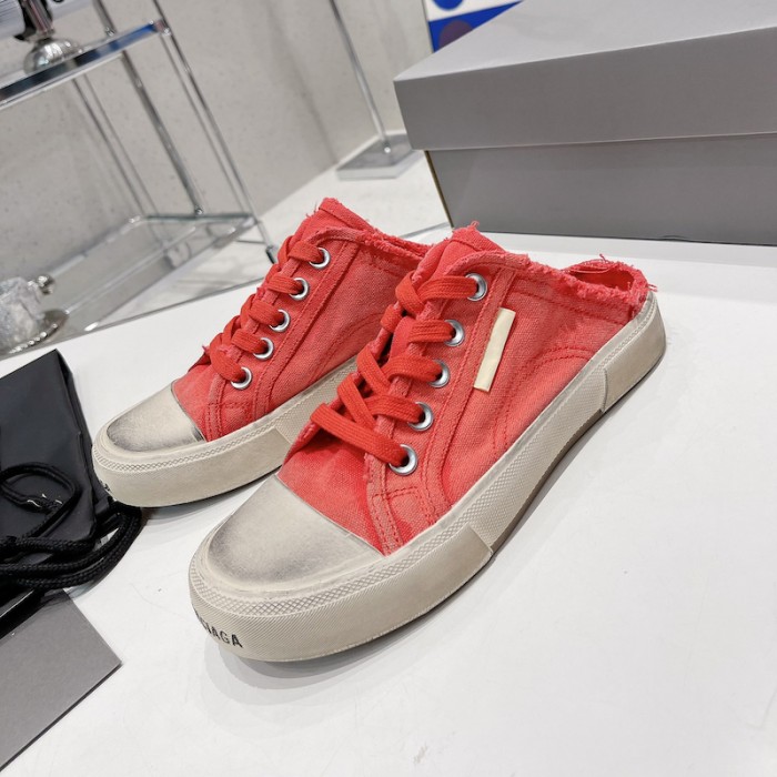 Ba*len*cia*ga paris sneaker mule in red