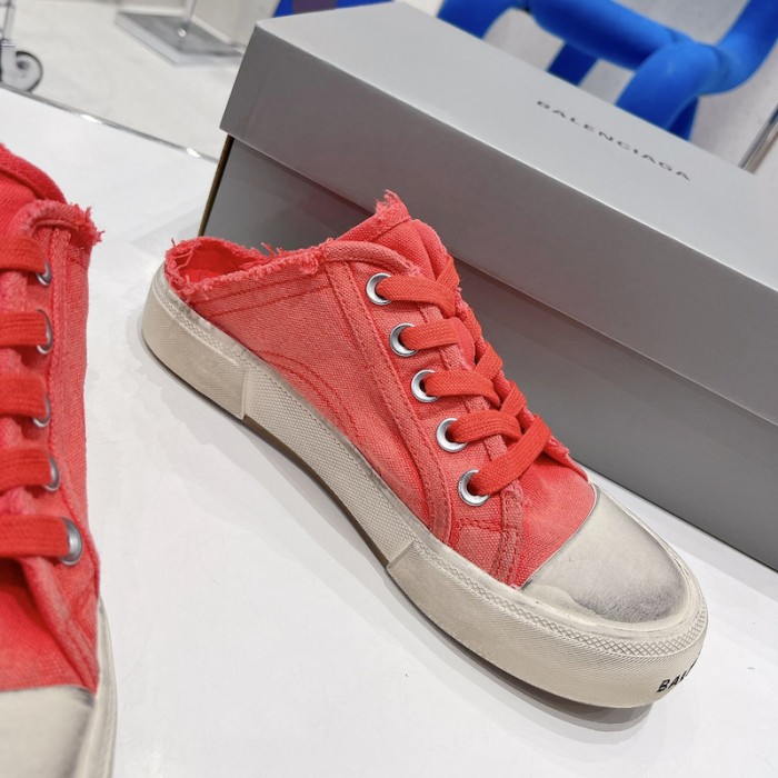 Ba*len*cia*ga paris sneaker mule in red