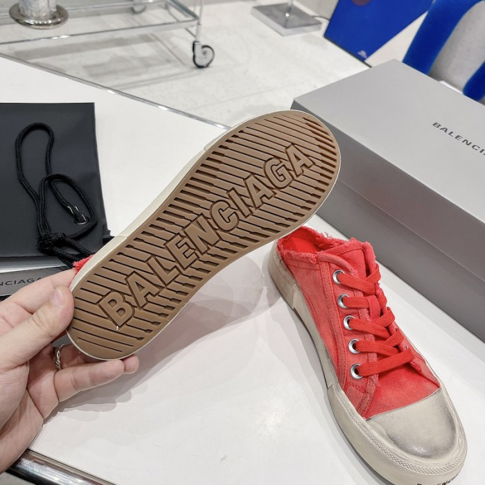 Ba*len*cia*ga paris sneaker mule in red