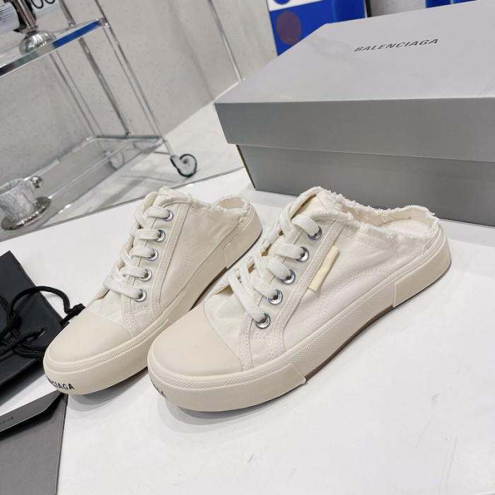 Ba*len*cia*ga paris sneaker mule in white