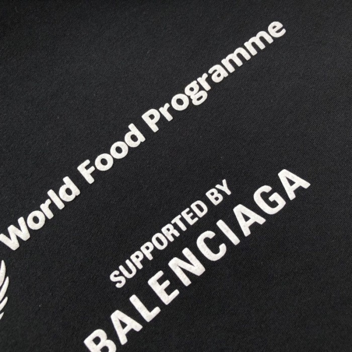Ba*len*cia*ga wfp hoodie medium fit in black