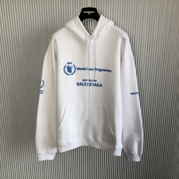 Ba*len*cia*ga wfp hoodie medium fit in white
