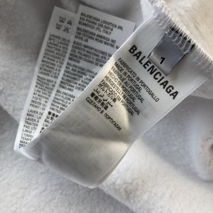 Ba*len*cia*ga wfp hoodie medium fit in white