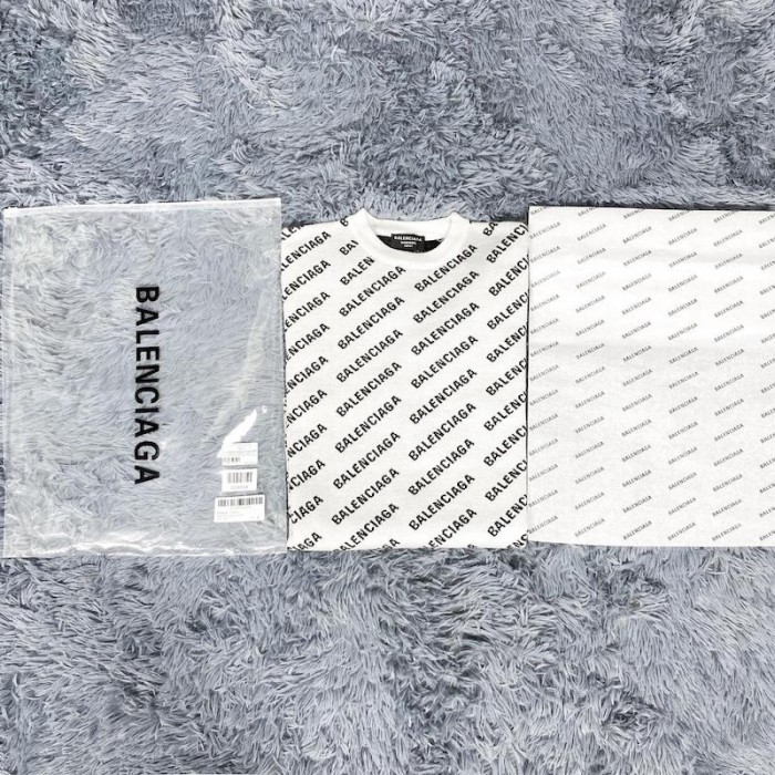 Ba*len*cia*ga mini allover logo sweater in white