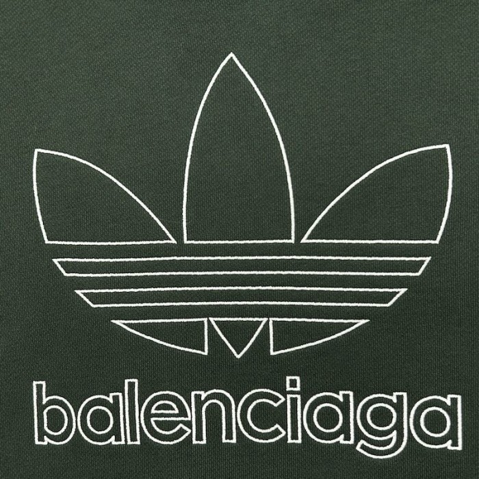 Ba*len*cia*ga men