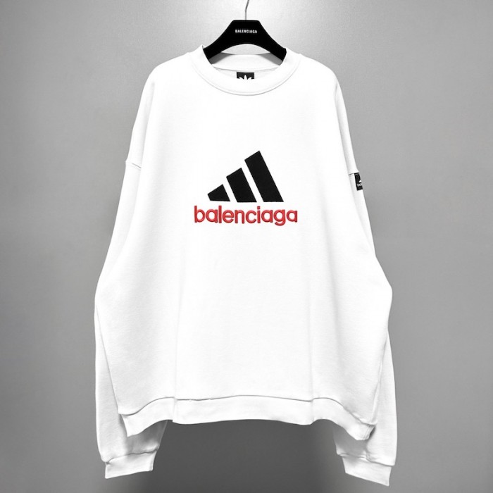 Ba*len*cia*ga men''s Ba*len*cia*ga / ad*s sweatshirt oversized in white