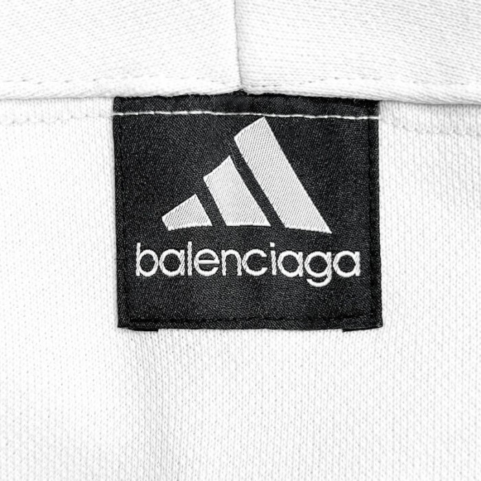Ba*len*cia*ga men