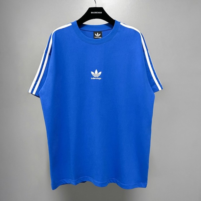 Ba*len*cia*ga / ad*s t-shirt oversized in blue
