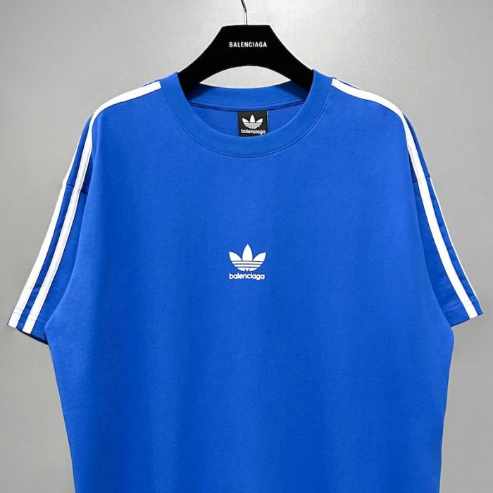 Ba*len*cia*ga / ad*s t-shirt oversized in blue