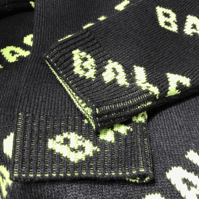 Ba*len*cia*ga allover logo crewneck sweater black / green