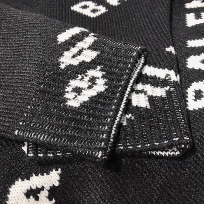 Ba*len*cia*ga allover logo crewneck sweater black / white