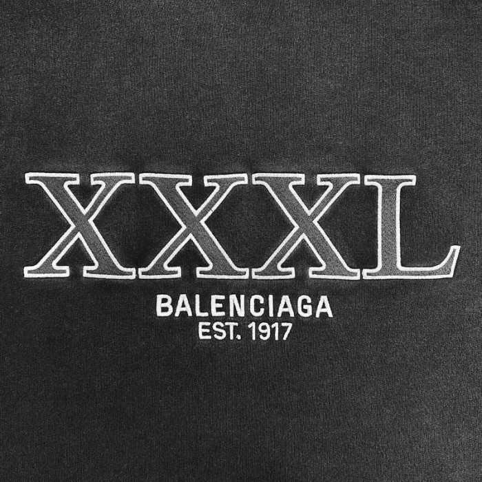 Ba*len*cia*ga xxxl hoodie large fit in black