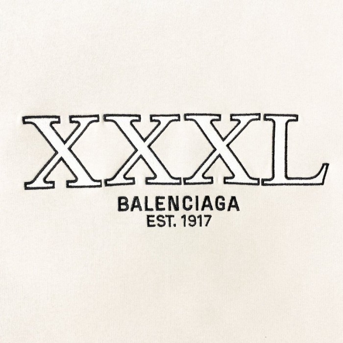 Ba*len*cia*ga xxxl hoodie large fit in white