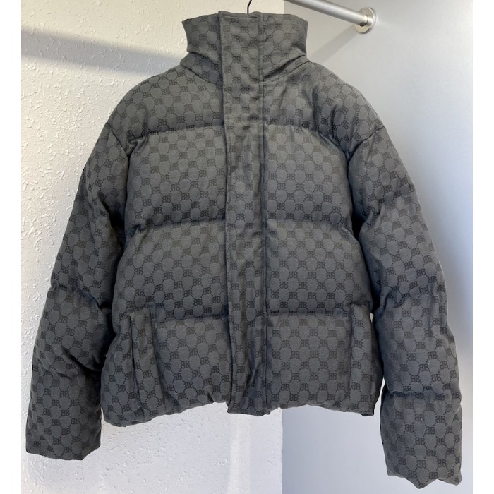 g*u*i x Ba*len*cia*ga the hacker project hacker bb puffer jacket black
