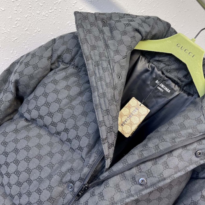 g*u*i x Ba*len*cia*ga the hacker project hacker bb puffer jacket black
