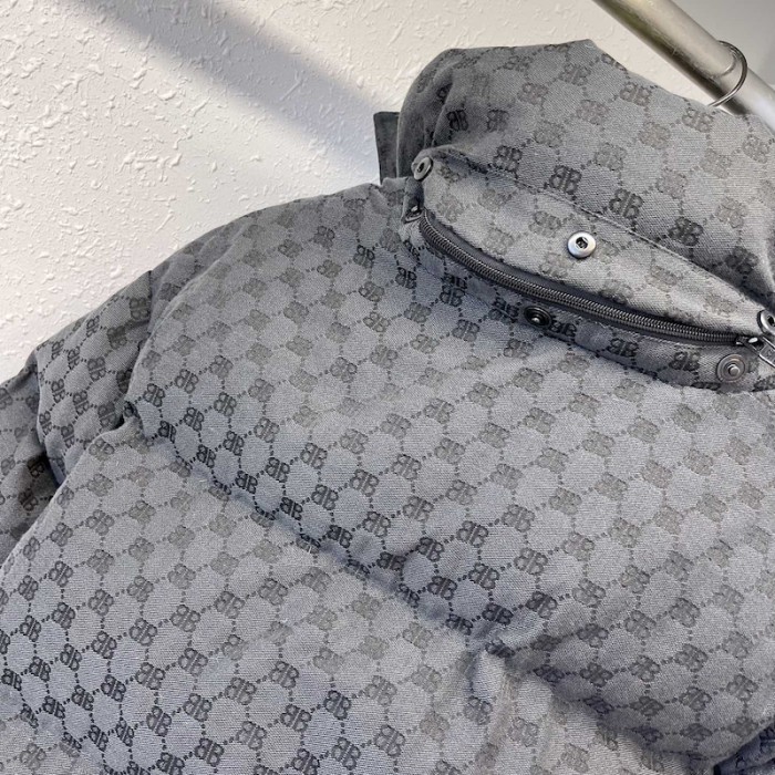 g*u*i x Ba*len*cia*ga the hacker project hacker bb puffer jacket black