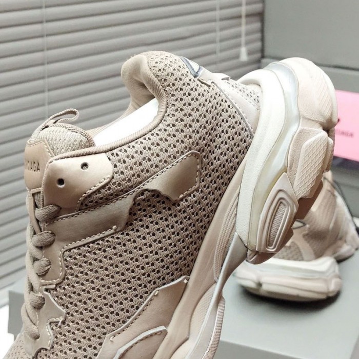 Ba*len*cia*ga track.3 trainers in brown