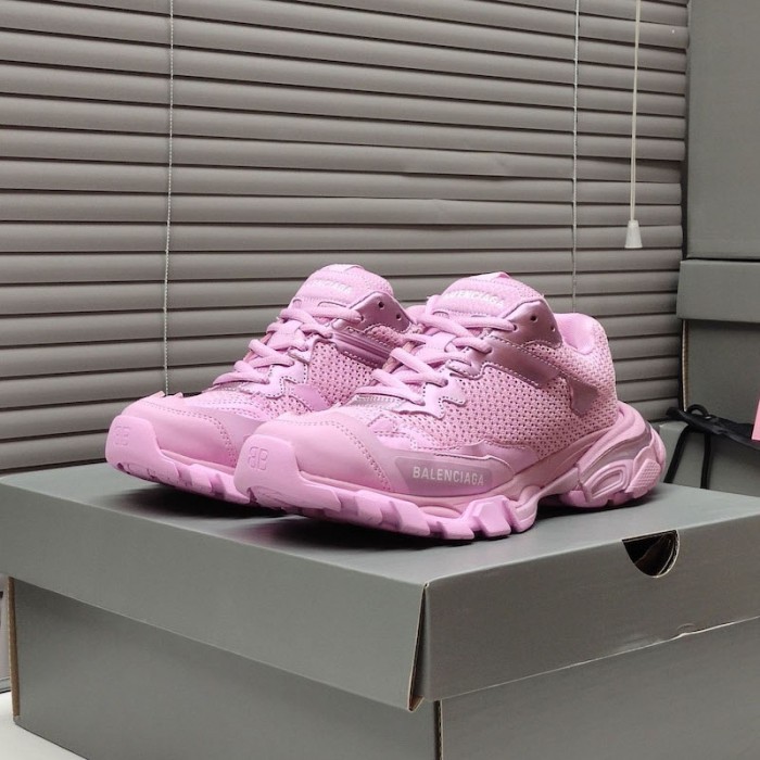 Ba*len*cia*ga track.3 trainers in pink