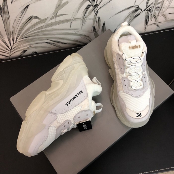 Ba*len*cia*ga triple s sneakers white