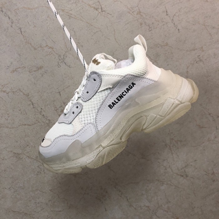 Ba*len*cia*ga triple s sneakers white