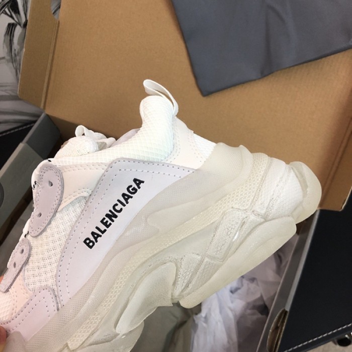 Ba*len*cia*ga triple s sneakers white