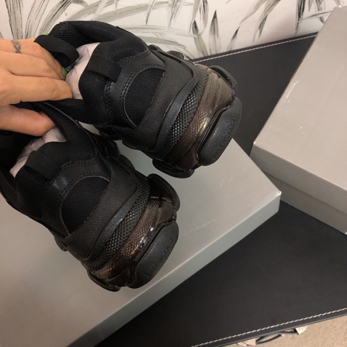 Ba*len*cia*ga triple s sneakers black