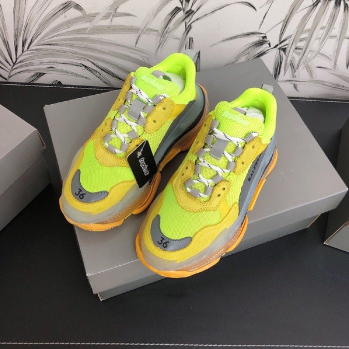 Ba*len*cia*ga triple s sneakers green grey