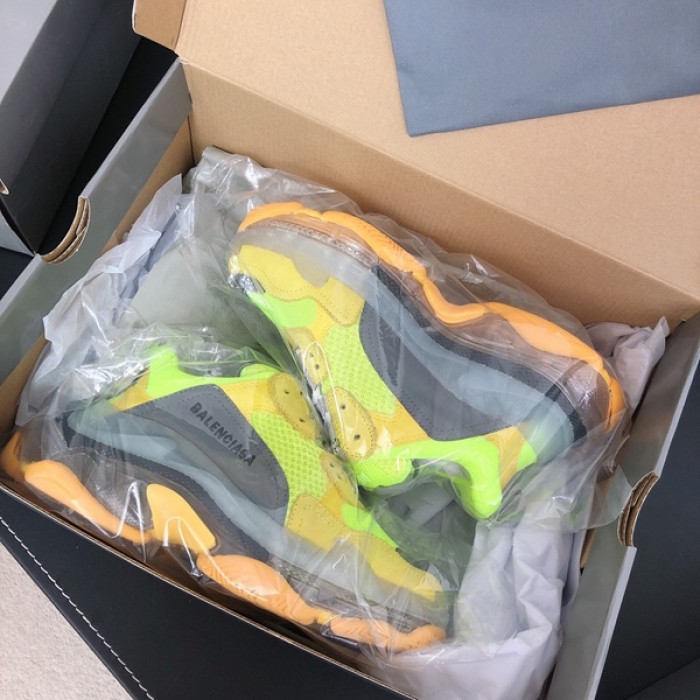Ba*len*cia*ga triple s sneakers green grey