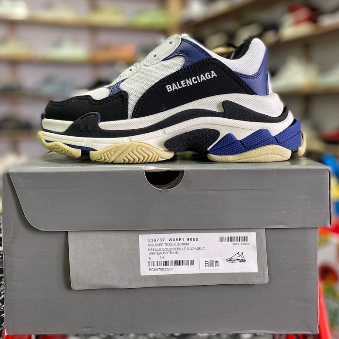 Ba*len*cia*ga triple s sneaker white / navy