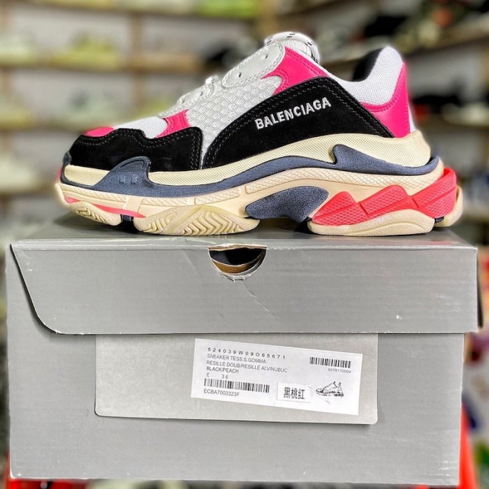 Ba*len*cia*ga triple s sneaker black / peach