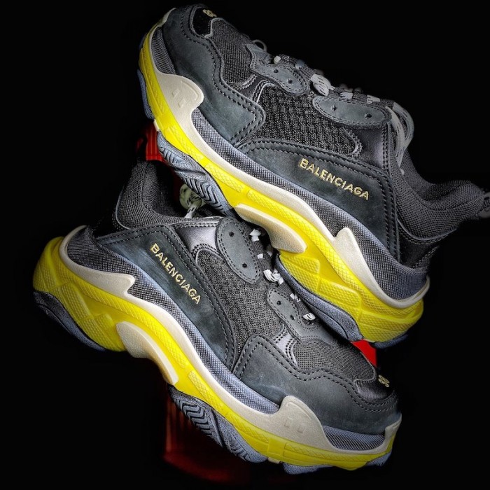Ba*len*cia*ga triple s sneaker black / yellow