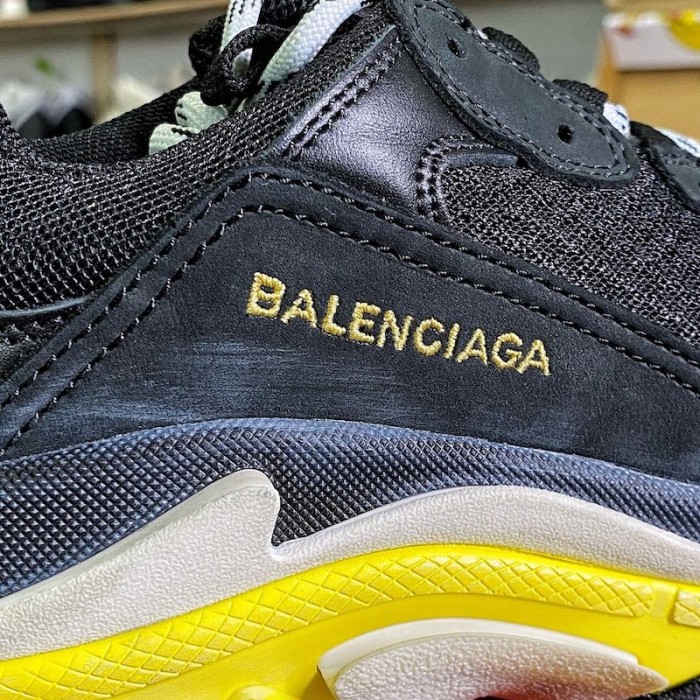 Ba*len*cia*ga triple s sneaker black / yellow