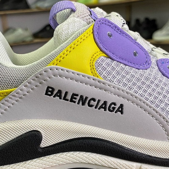 Ba*len*cia*ga triple s sneaker grey / purple / yellow