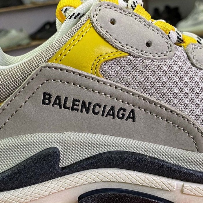 Ba*len*cia*ga triple s sneaker grey / yellow
