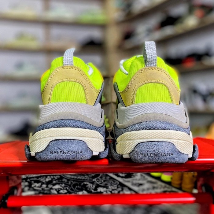 Ba*len*cia*ga triple s sneaker grey / green