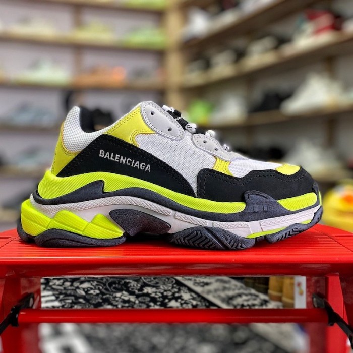 Ba*len*cia*ga triple s sneaker white / yellow