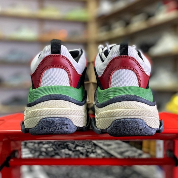 Ba*len*cia*ga triple s sneaker white / wine