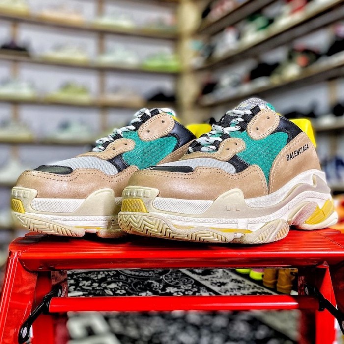 Ba*len*cia*ga triple s sneaker yellow / green